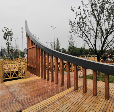 <strong>小区廊架钢结构木纹漆效果图</strong>
